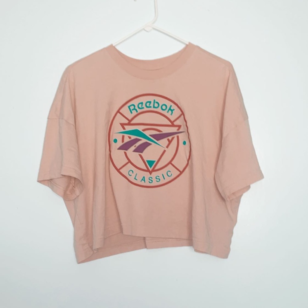 Reebok crop top🌸